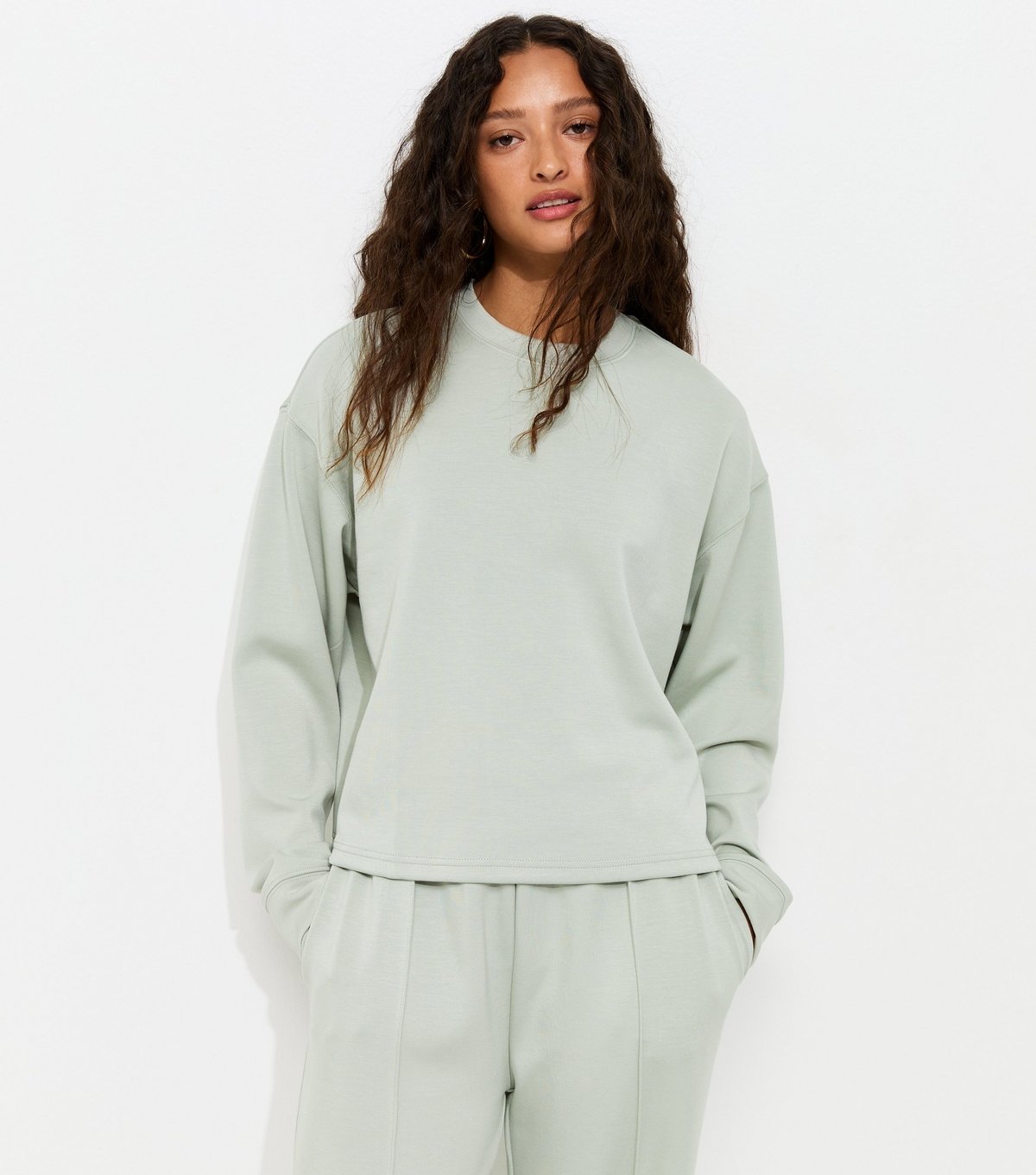 New Look Women's Premium Light Green Oversized Crew Neck Sweatshirt New Look - 3