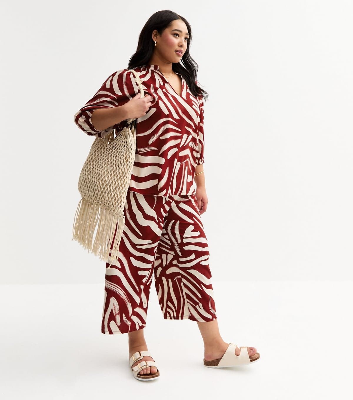 New Look Women's Plus Size Brown Abstract Print Cropped Trousers Curves New Look