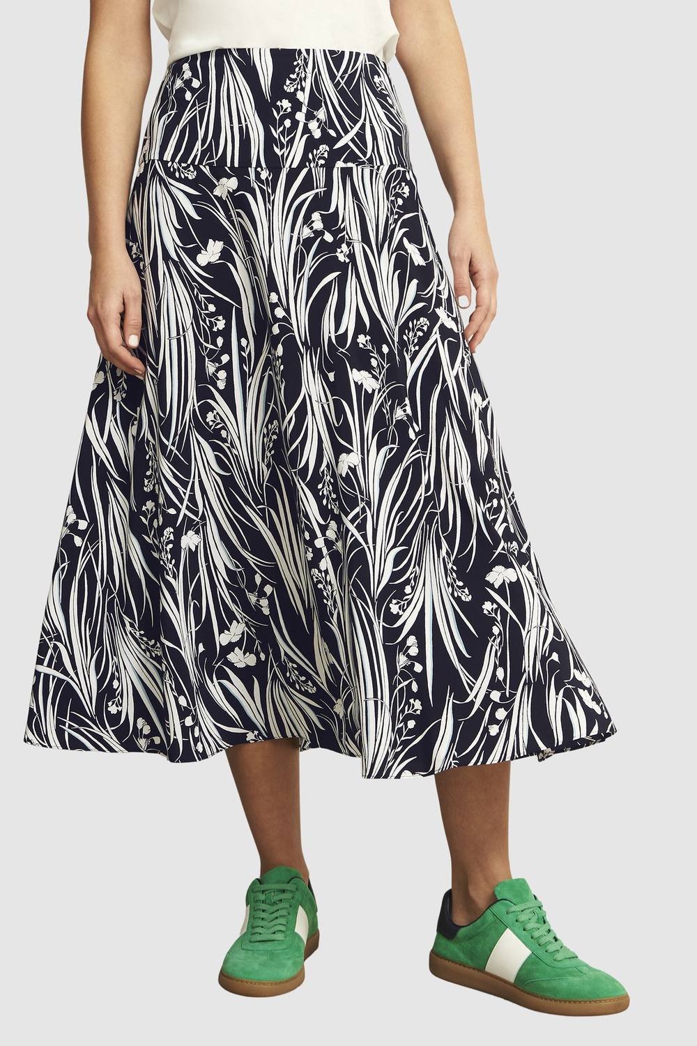 Hobbs London Hobbs London Women's Noemi Floral Print Midi Skirt in Dark Navy - 4