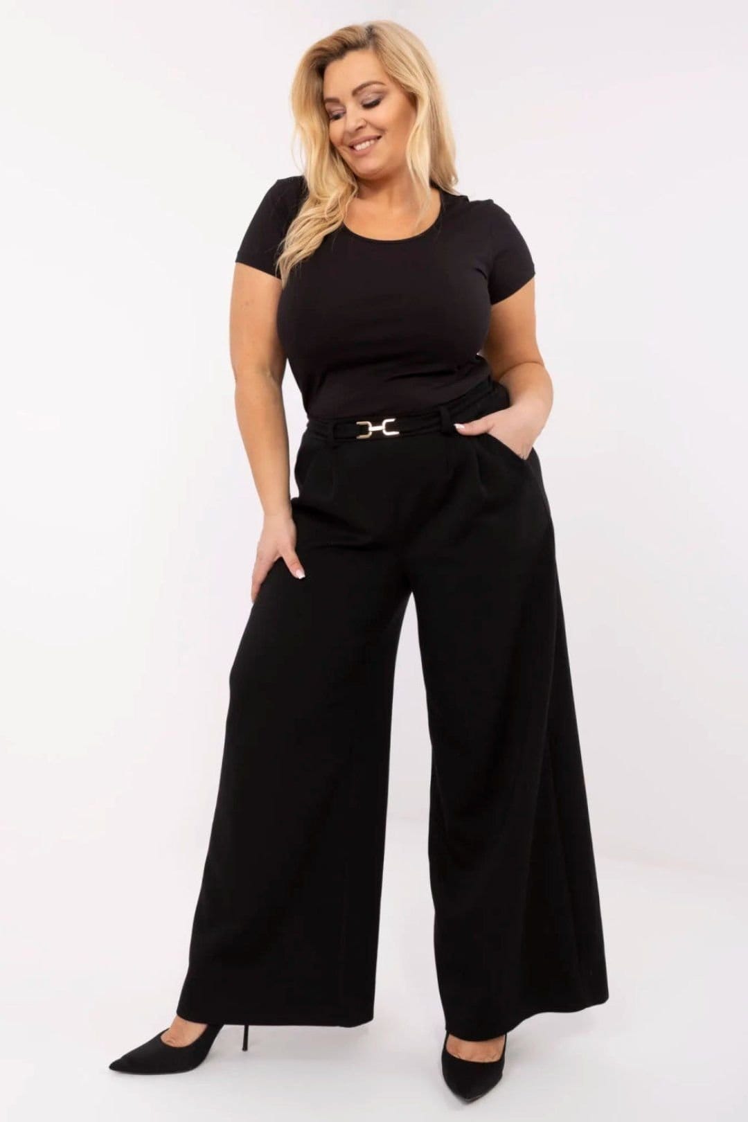 Love Lace Love Lace Women's Plus Size Cotton Elastane Casual T-Shirt in Black - 4