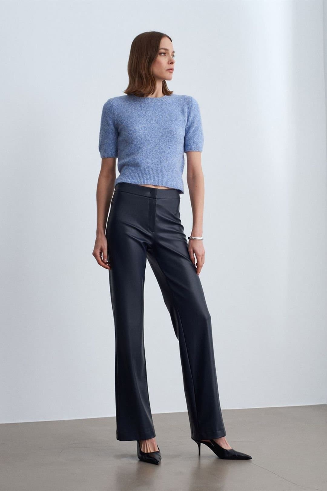 Dilvin Dilvin Women's Faux Leather Flare Pants in Navy