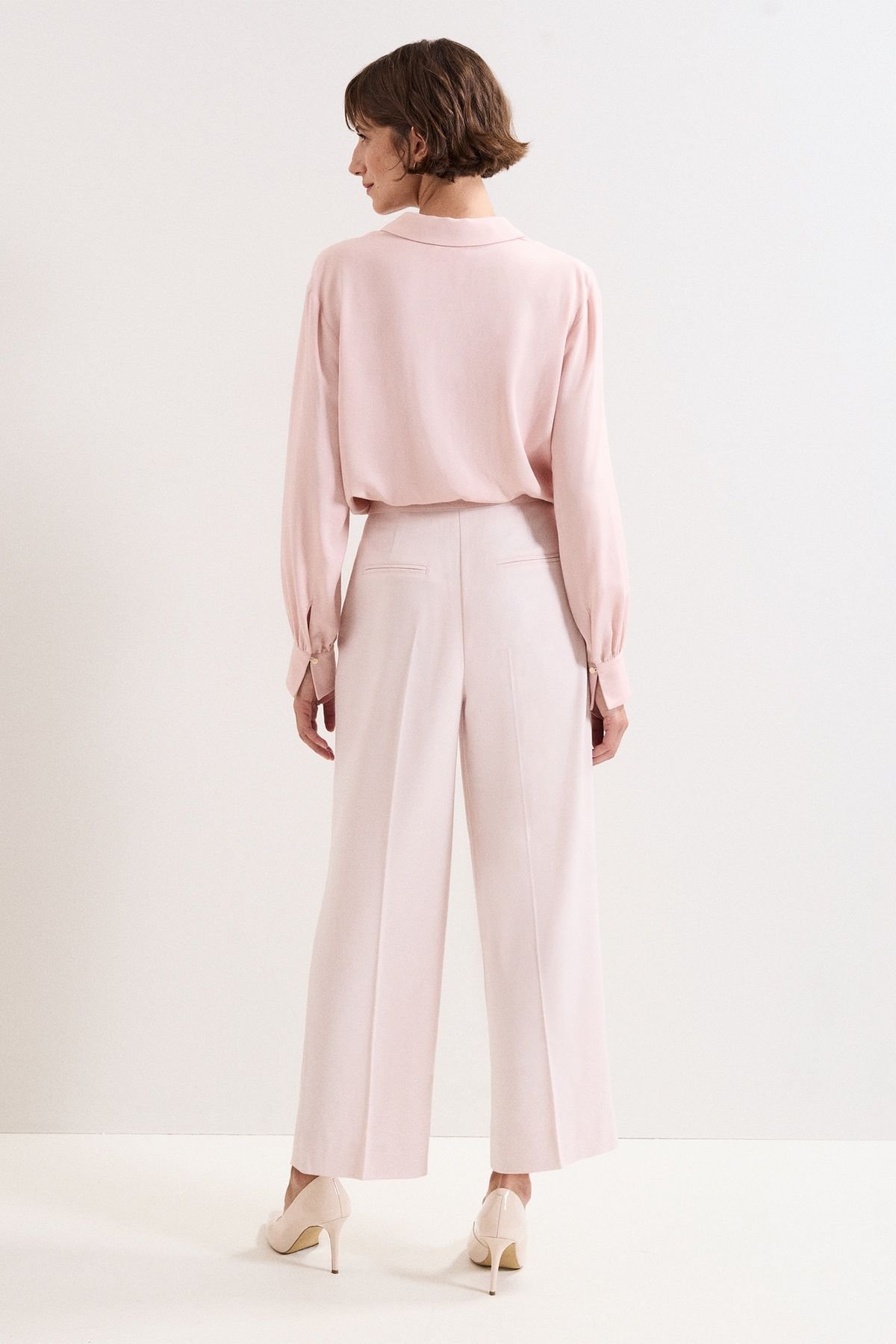 Phase Eight Phase Eight Women's Sandie Wool Pants in Pale Pink - 4