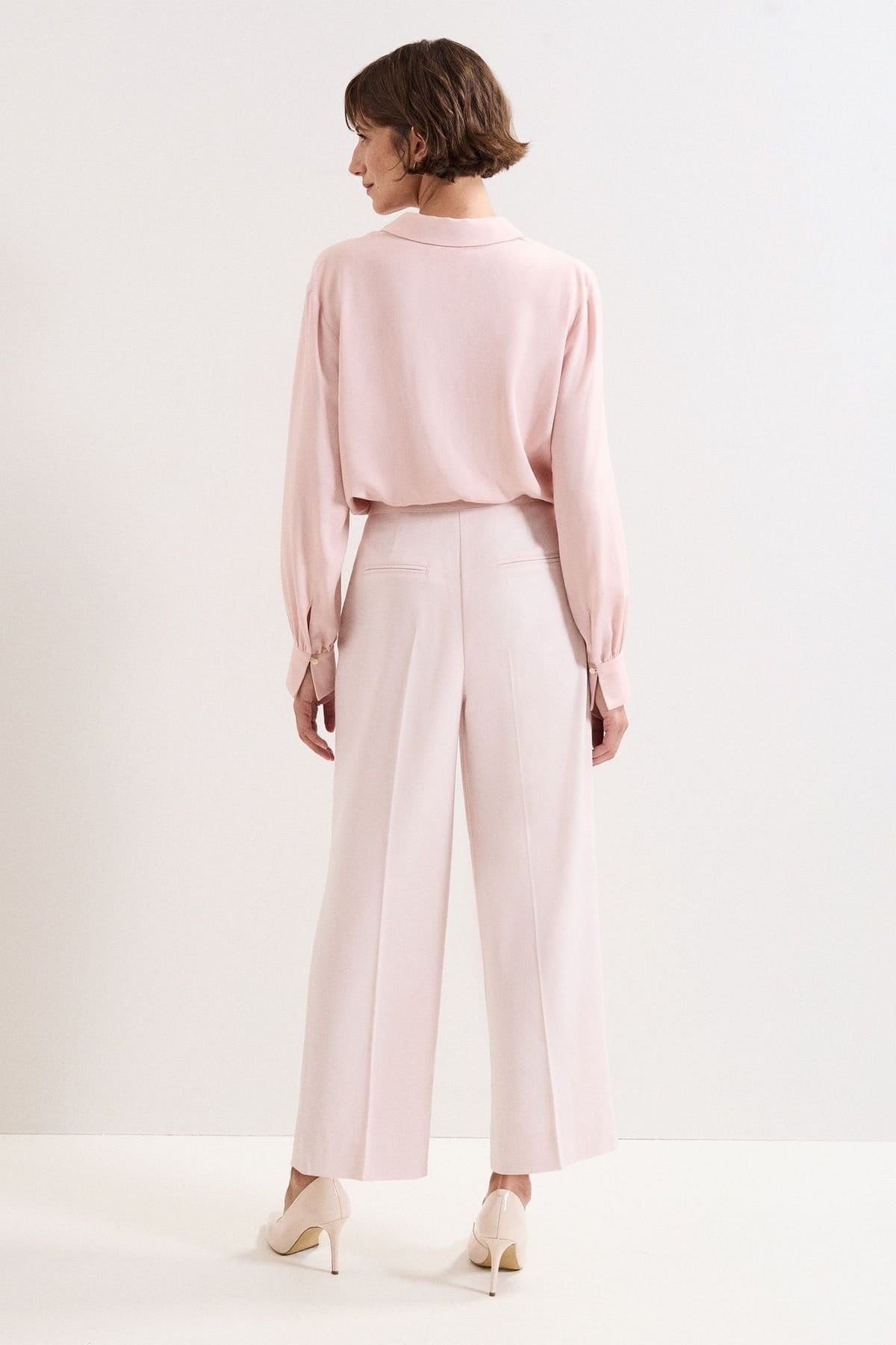 Phase Eight Phase Eight Women's Sandie Wool Pants in Pale Pink - 4