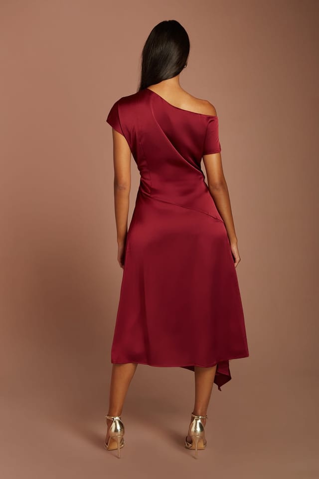 Coast Coast Women's Petite Off-The Shoulder Asymmetric Hem Satin Midi Dress in Burgundy - 3