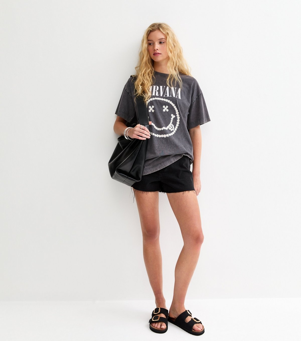 New Look Women's Dark Grey Nirvana Daisy Smiley Oversized T-Shirt New Look - 3