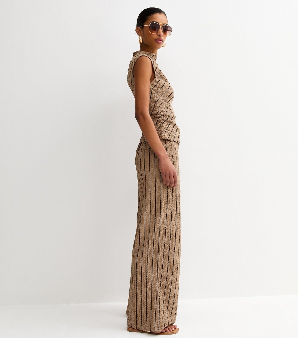 New Look Women's Brown Crinkled Striped Wide Leg Trousers New Look - 2