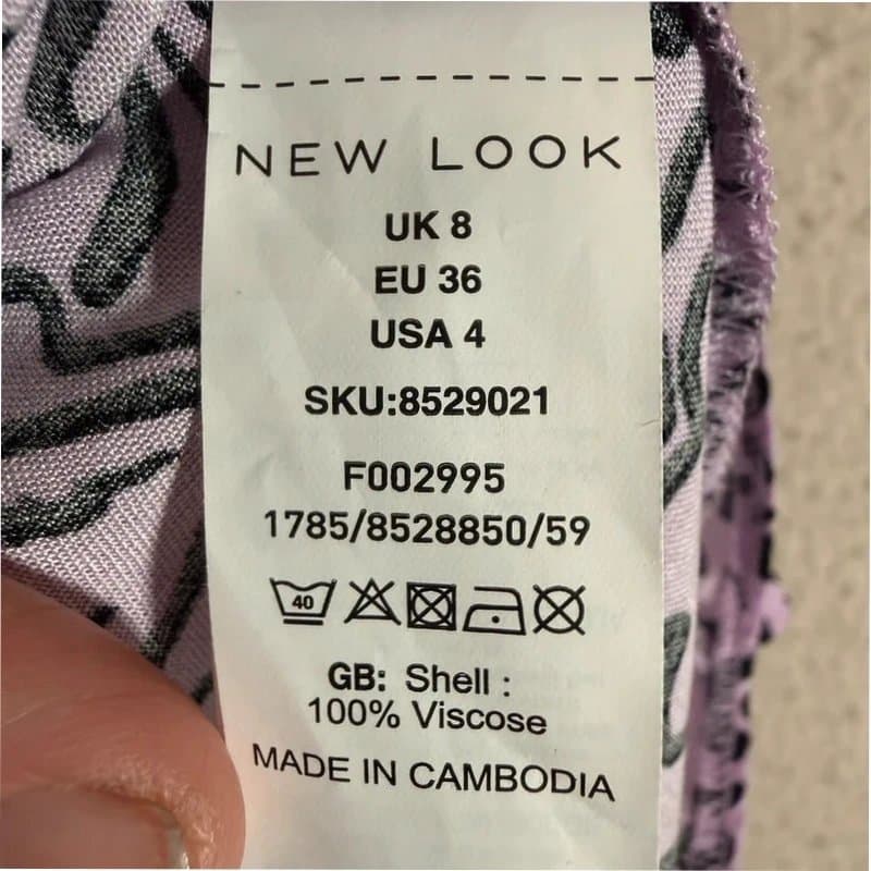 New Look New Look Size UK 8 Lilac Floral V-Neck Puff Sleeve Viscose Blouse