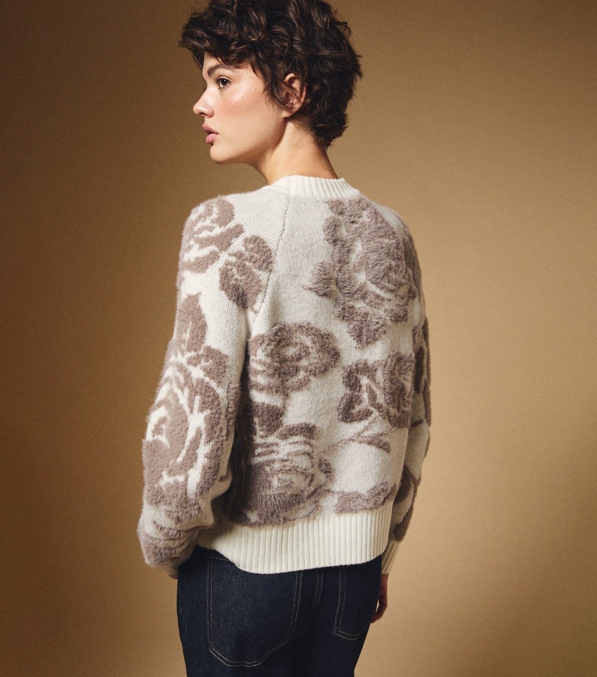 New Look Women's Cream Floral Fluffy Jumper New Look - 4