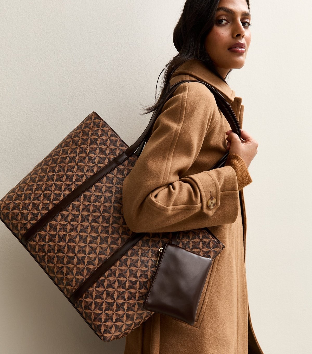 New Look Brown Faux Leather Geometric Printed Tote Bag Vegan New Look - 2