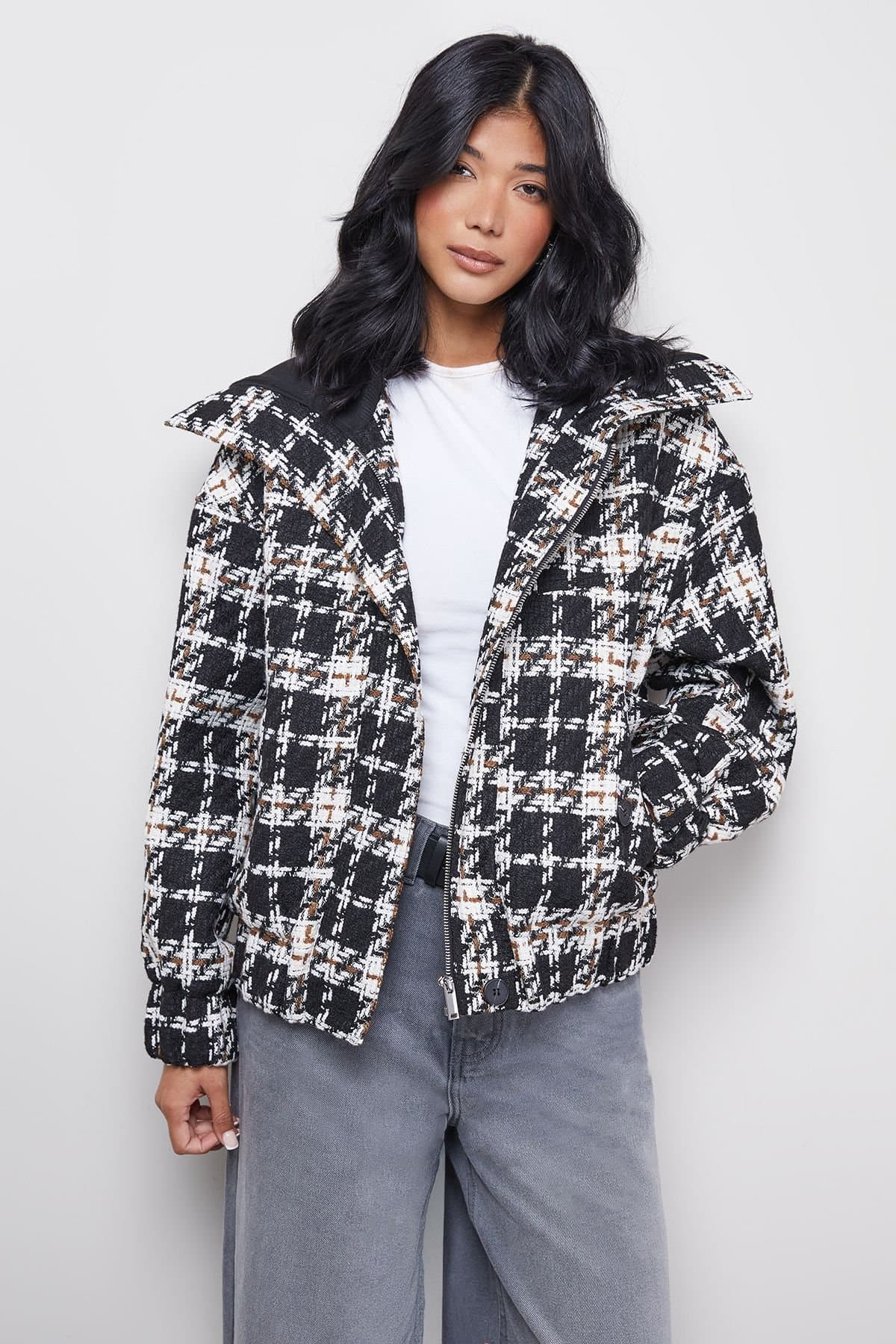 Warehouse Warehouse Women's Oversized Check Chunky Rib Bomber in Mono