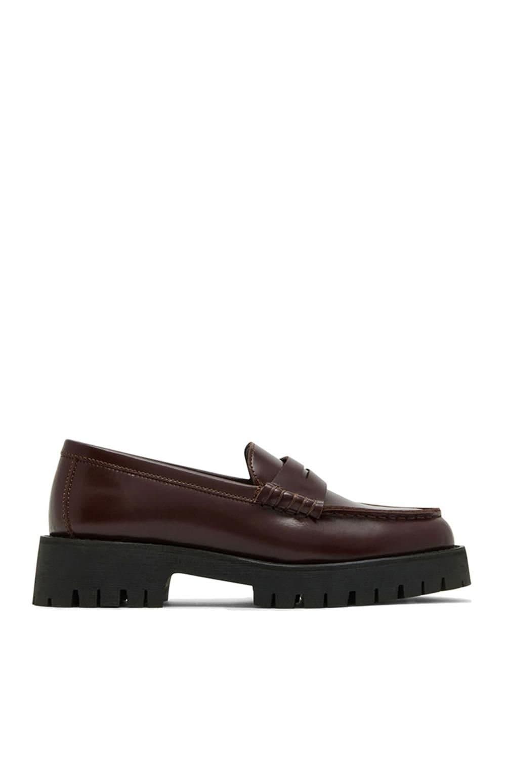 Steve Madden STEVE MADDEN Women's 'Langsten Loafer Wine' Leather Flats in Wine