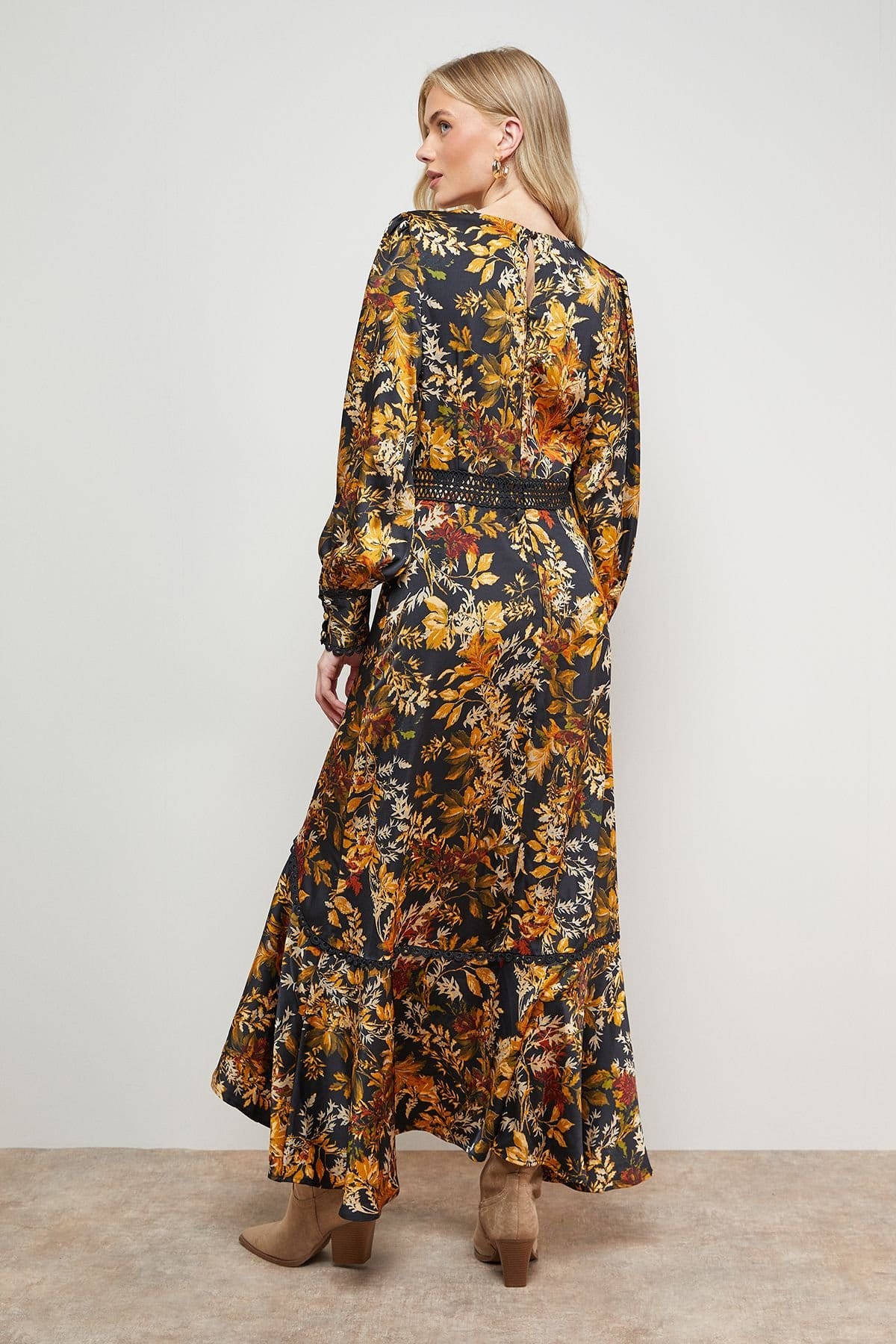 Oasis Oasis Women's Printed Lace Trim Detail High Low Hem Midi Dress in Floral - 4