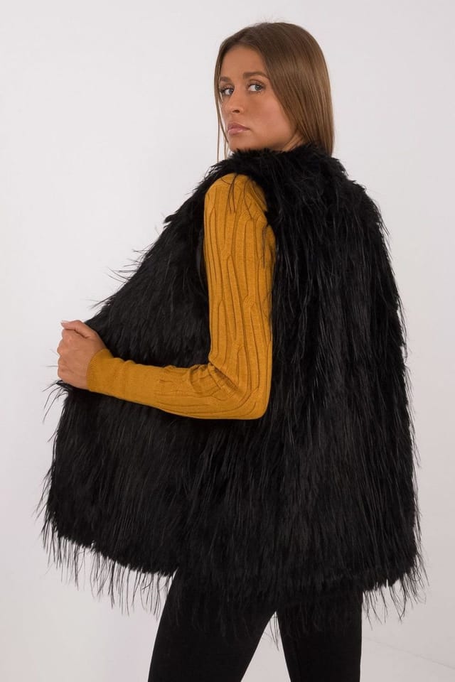 Love Lace Love Lace Women's Faux Fur Lined Hoodless Gilet Vest in Black - 3