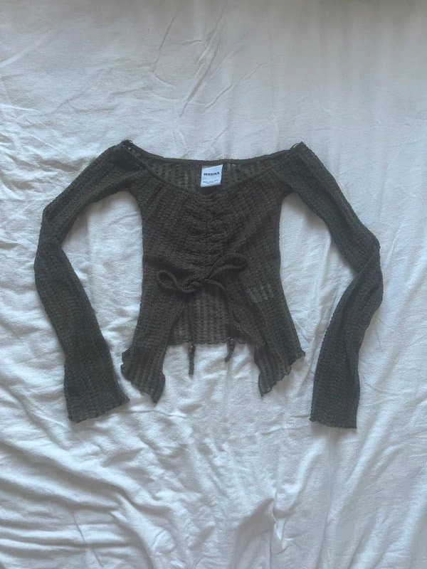Bershka Bershka Khaki crochet crop top long sleeve