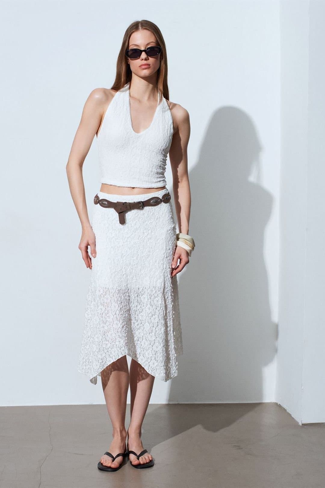 Dilvin Dilvin Women's High-Waist Lace A-Line Midi Skirt in White