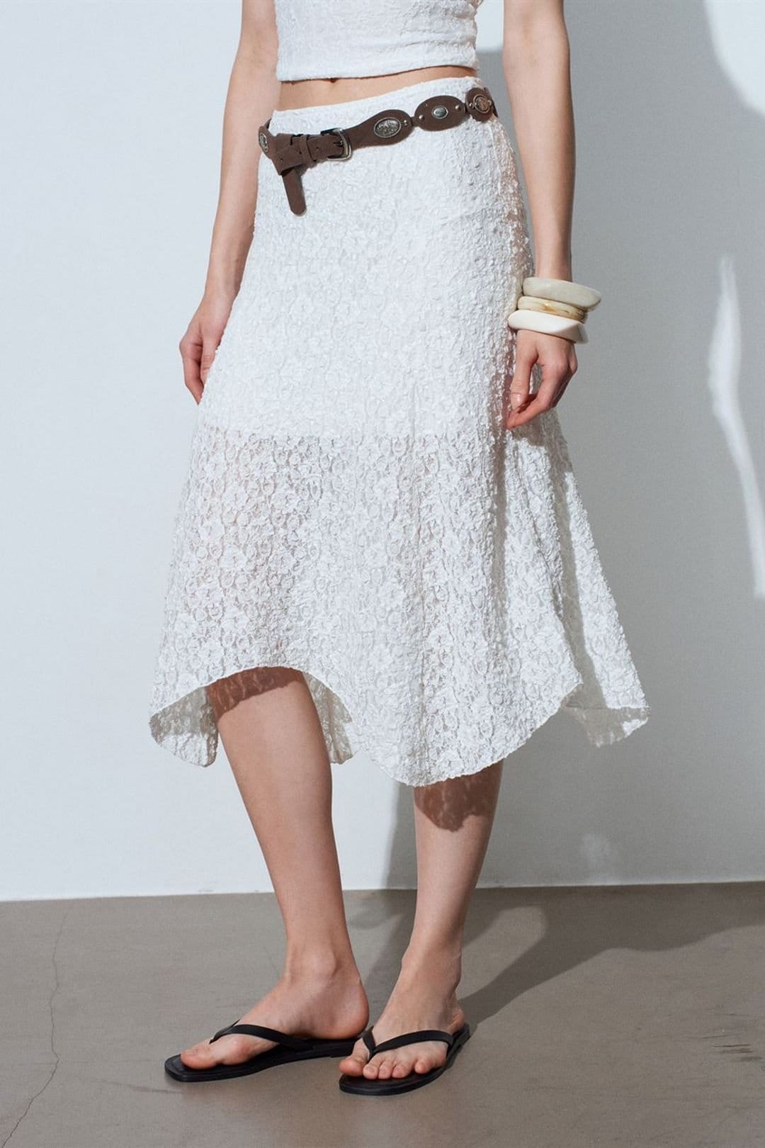 Dilvin Dilvin Women's High-Waist Lace A-Line Midi Skirt in White - 4