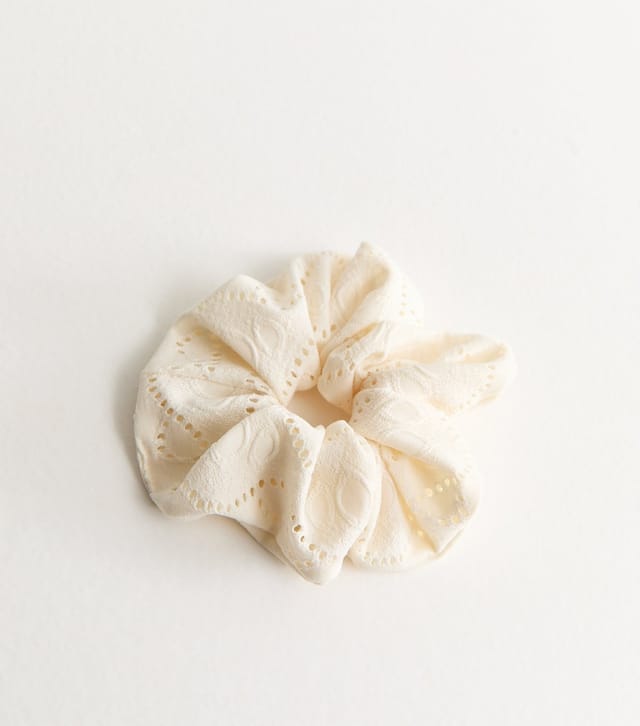 New Look White Broderie Anglaise Oversized Scrunchie New Look - 3