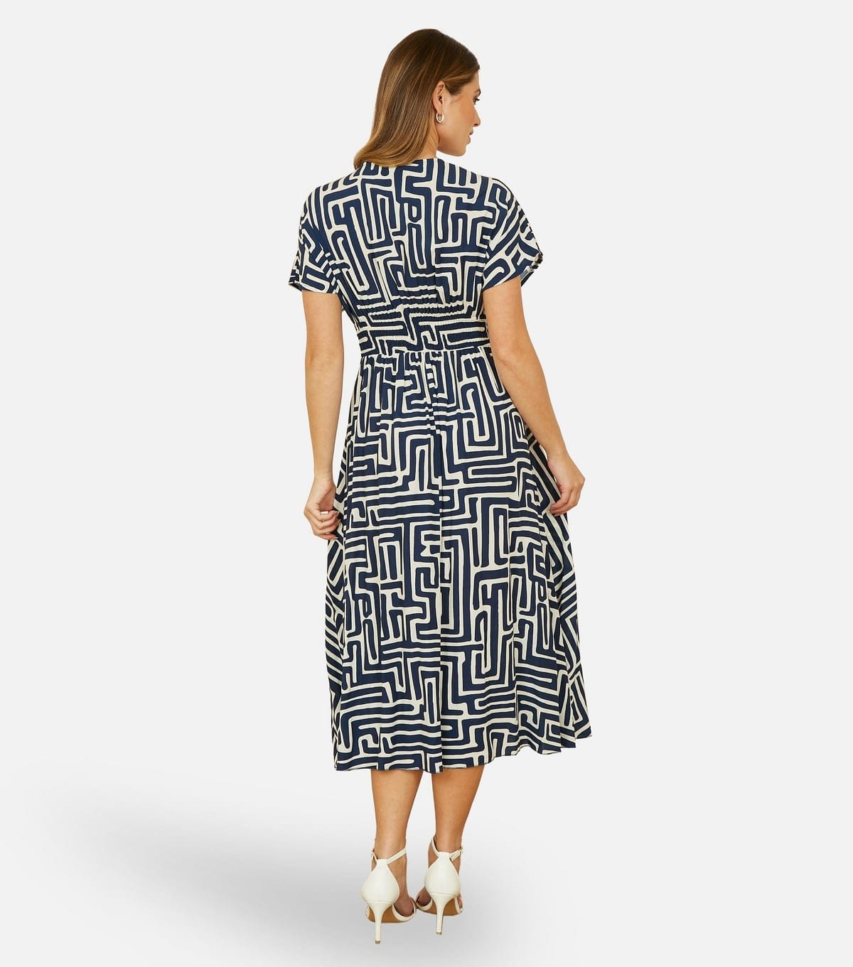 Yumi Women's Navy Geometric Ruched Waist Midi Dress Yumi New Look - 4