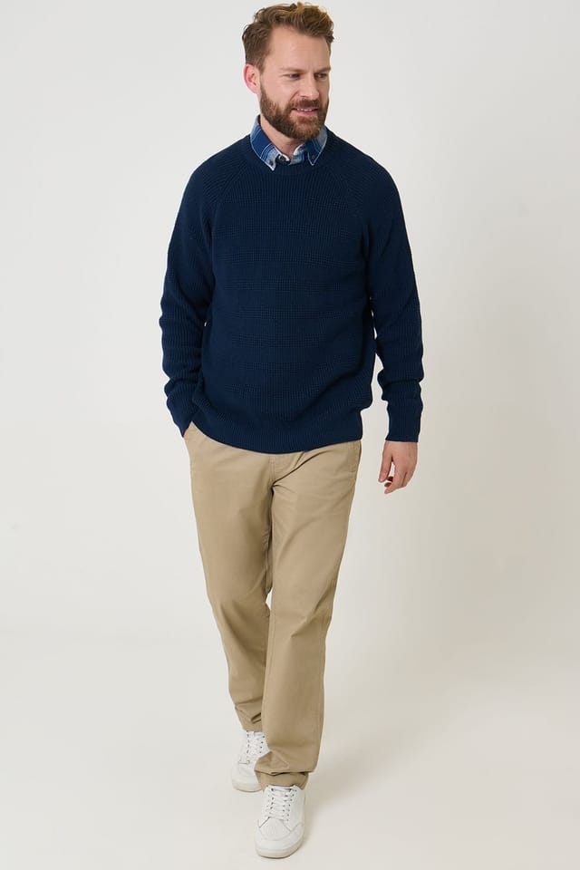 Saltwell Saltwell Men's Cotton Crew Neck Raglan Jumper in Navy - 3