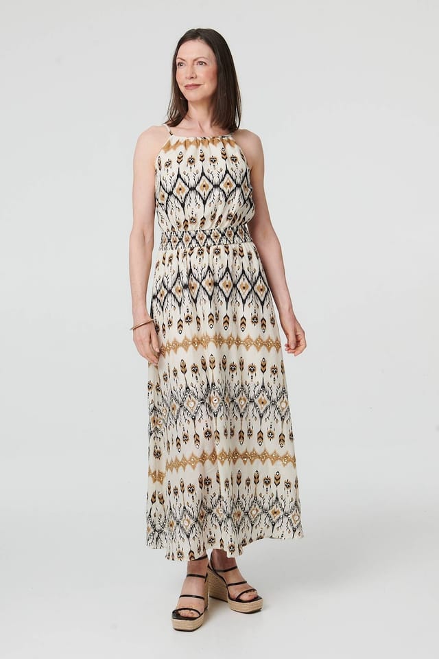 Izabel London Izabel London Women's Printed Sleeveless Ruched Maxi Dress in White - 2