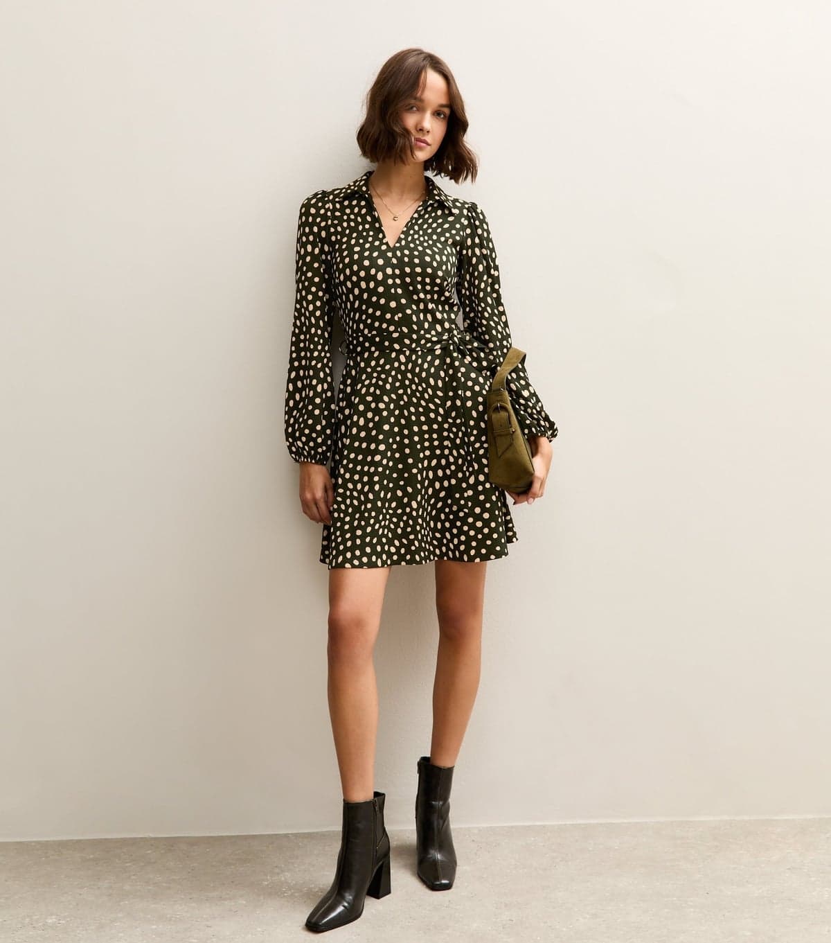New Look Women's Green Spotty Crinkled Long Sleeve Mini Dress New Look