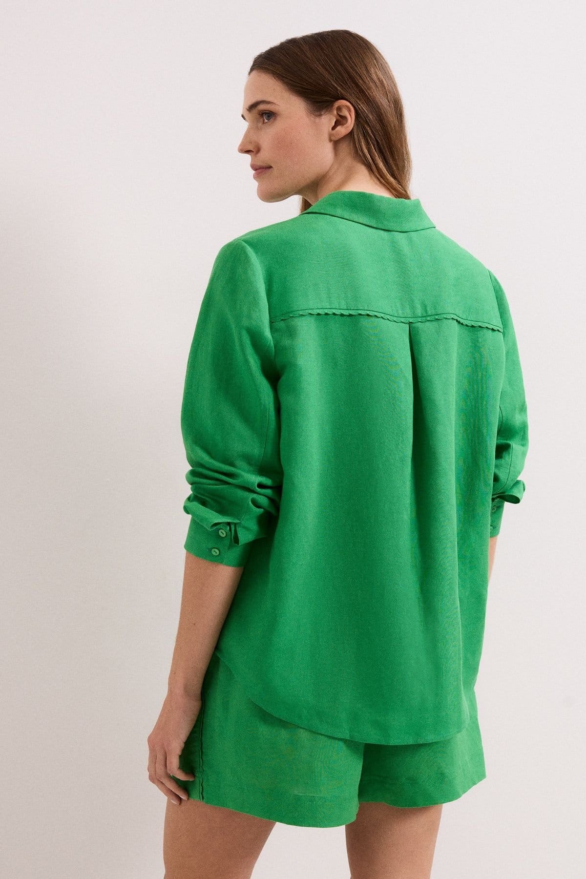 Phase Eight Phase Eight Women's Sloane Linen Shirt in Emerald - 4