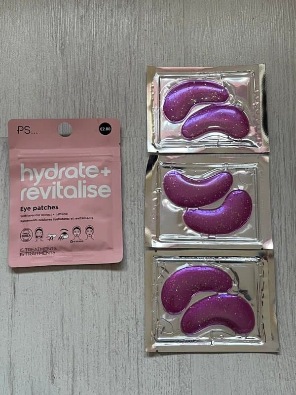 mixed Hydrate & revitalise eye patches and 4 cleansing towels