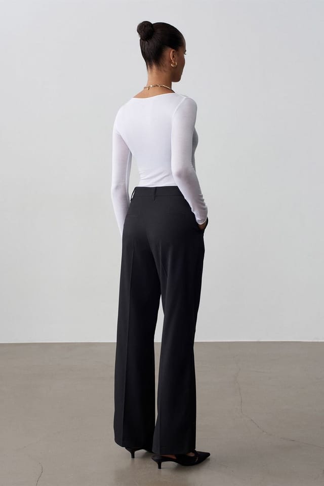 Dilvin Dilvin Women's High-Waist Straight-Leg Crepe Trousers in Black - 2