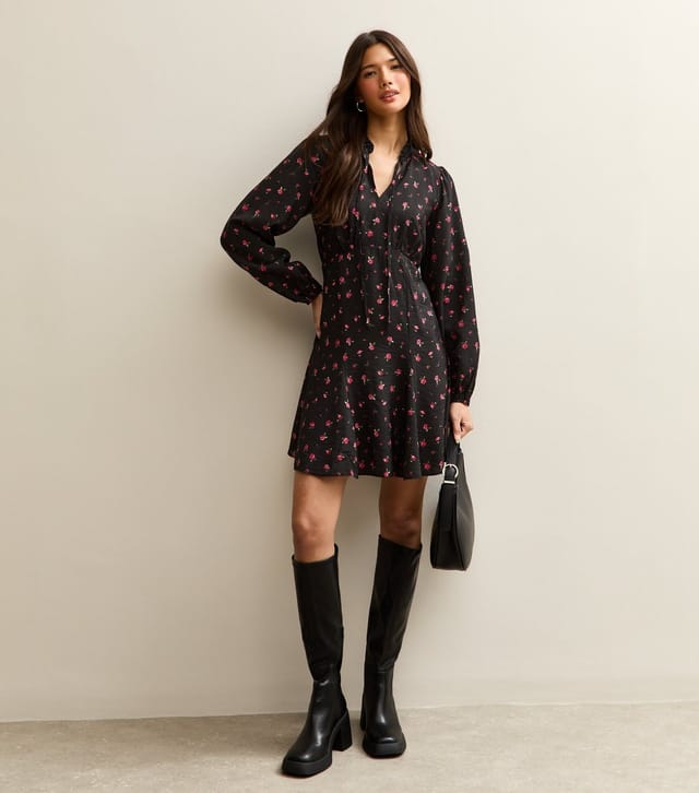 New Look Women's Black Ditsy Floral Godet Mini Dress New Look - 3