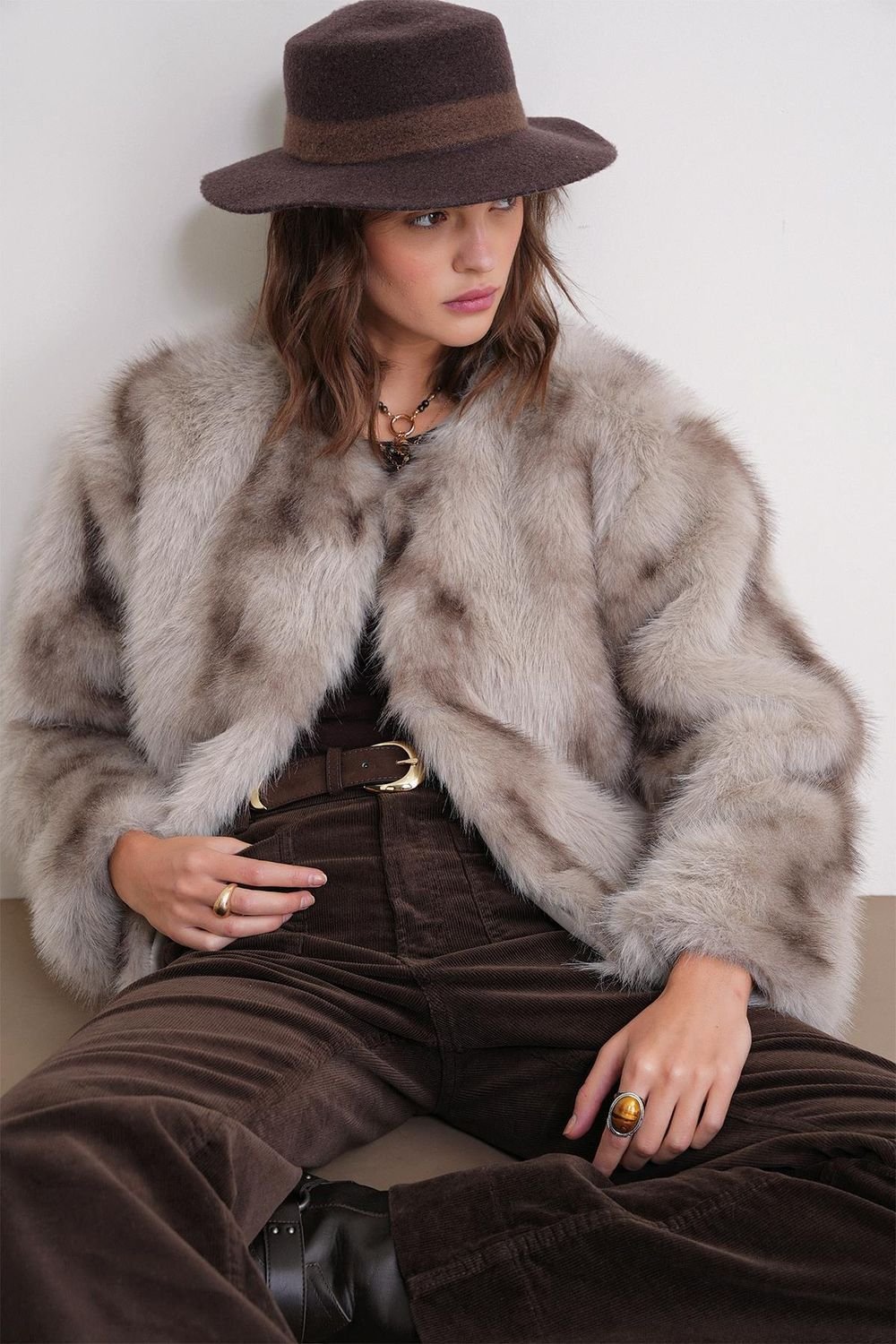 MixRay MixRay Women's Faux Fur Jacket in Light Beige - 4