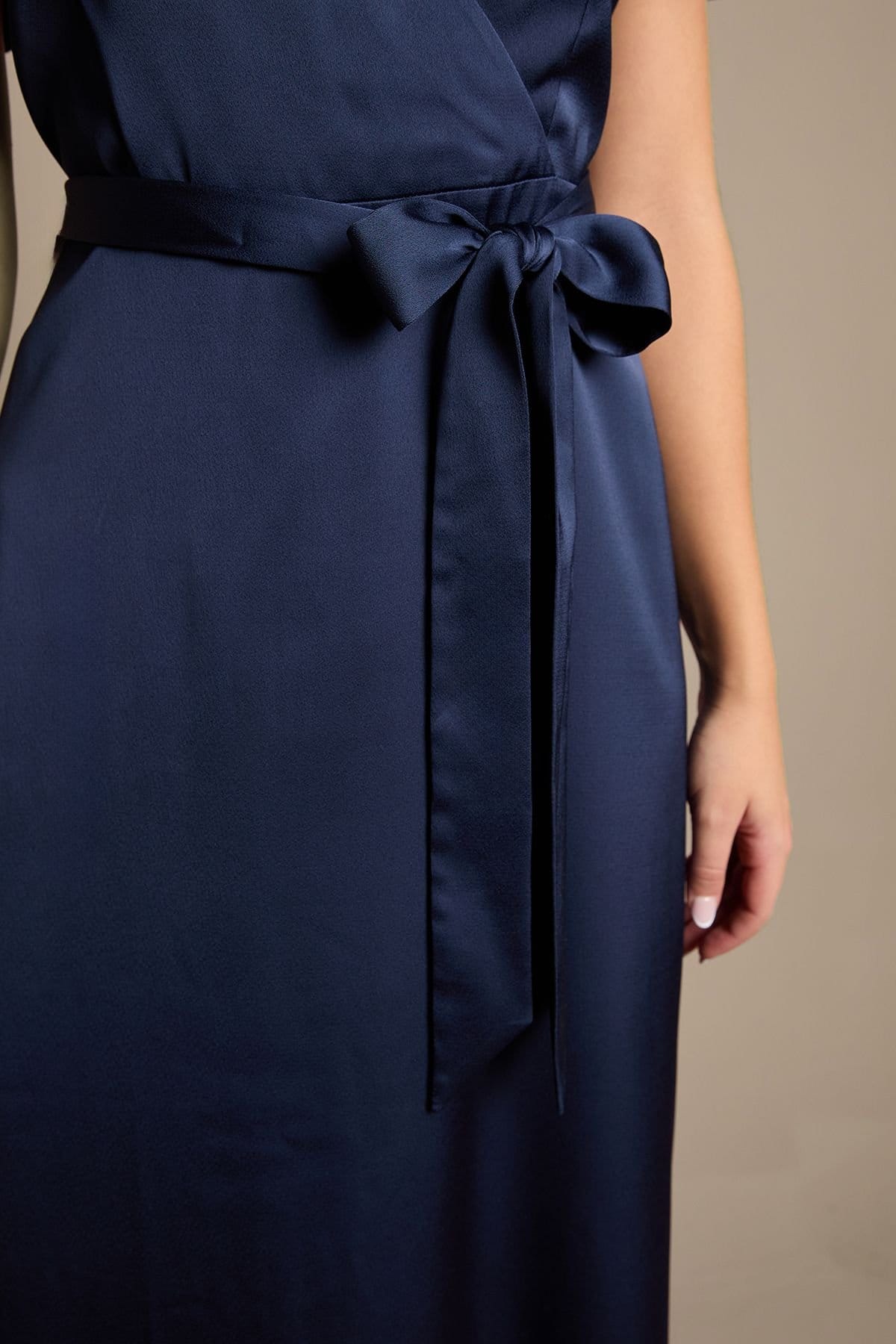 Coast Coast Women's Teen Angel Sleeve Bridesmaid Dress in Navy - 4