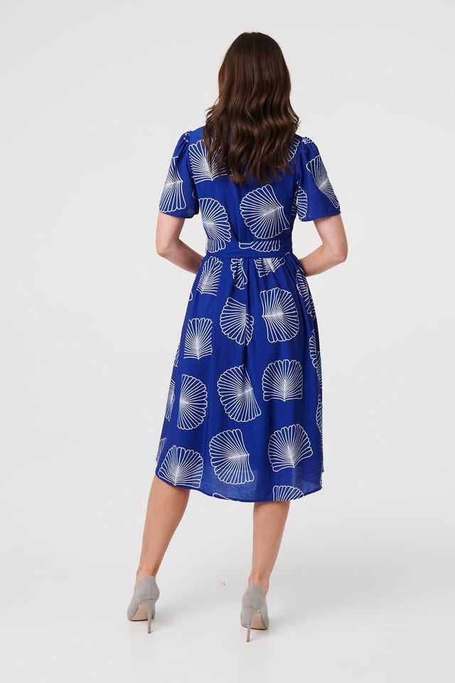 Izabel London Izabel London Women's Printed Short Sleeve Tie Midi Dress in Blue - 3