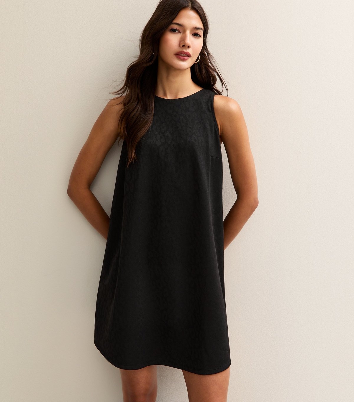 New Look Women's Black Sleeveless Back Bow Mini Dress New Look - 2