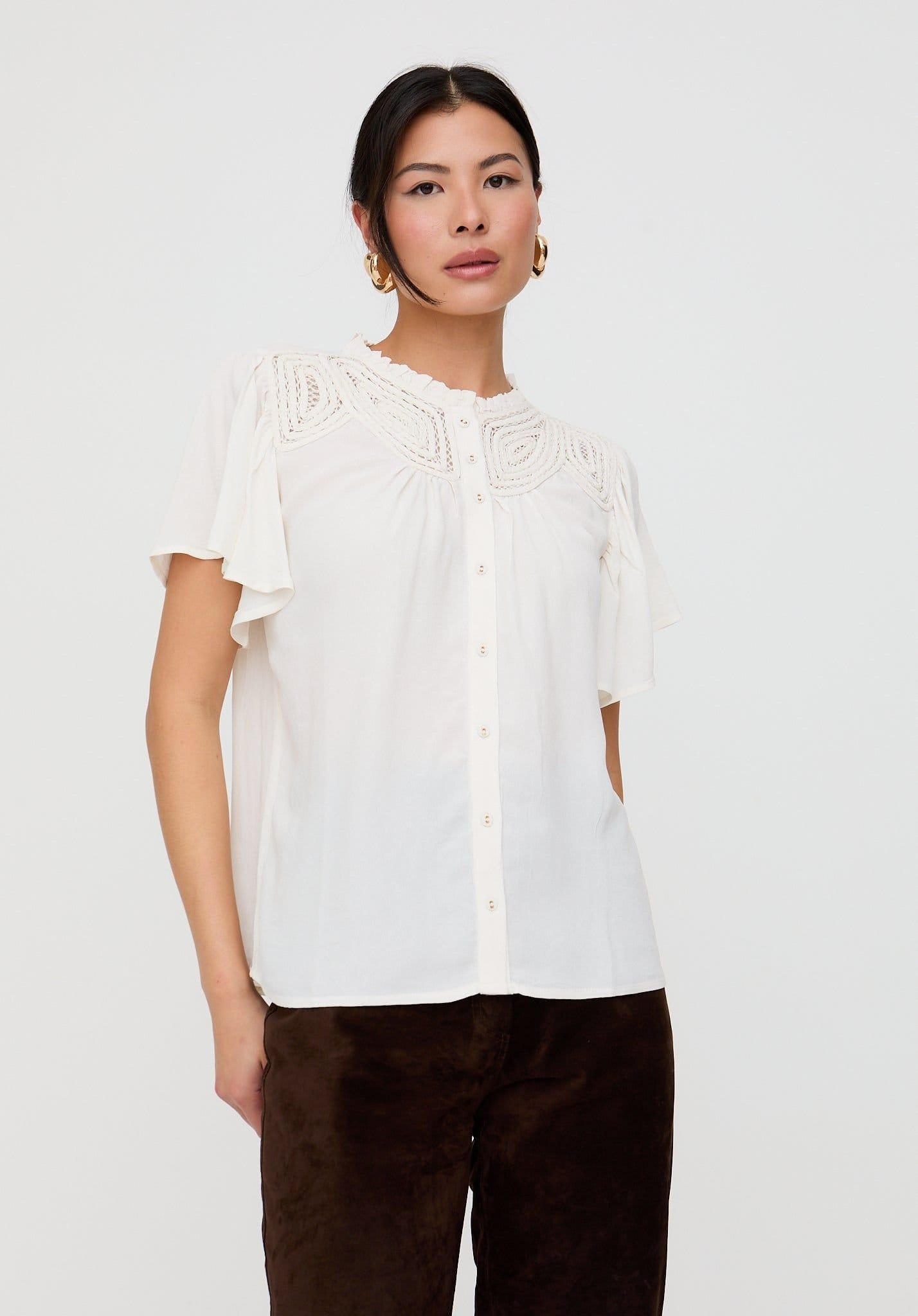 Lily and Lionel Lily and Lionel Women's Kew Lace Insert Angel Sleeve Shirt In Cream in Ecru - 4