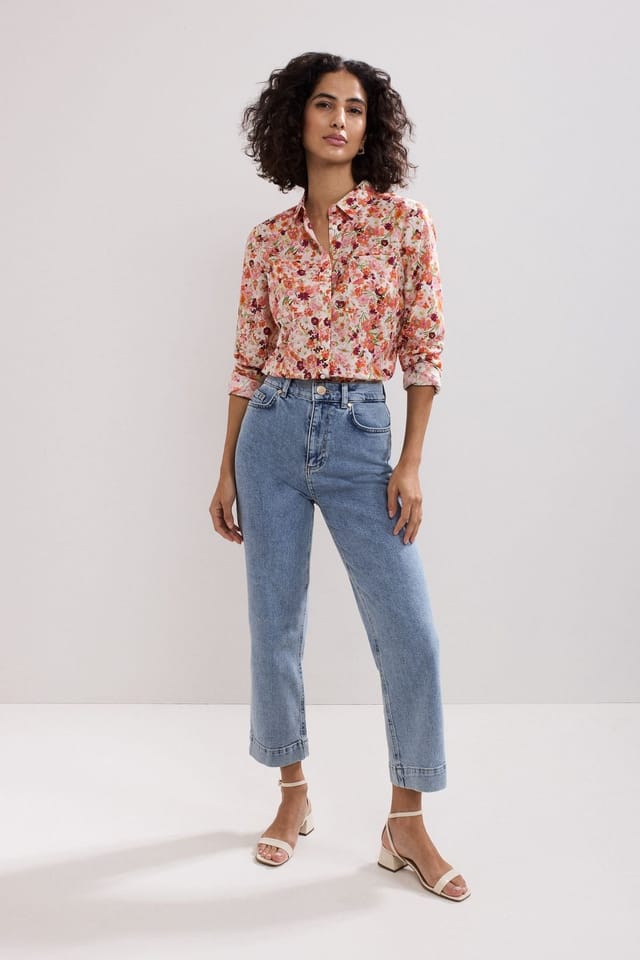 Phase Eight Phase Eight Women's Maddelena Ditsy Floral Print Shirt in Light Pink - 3