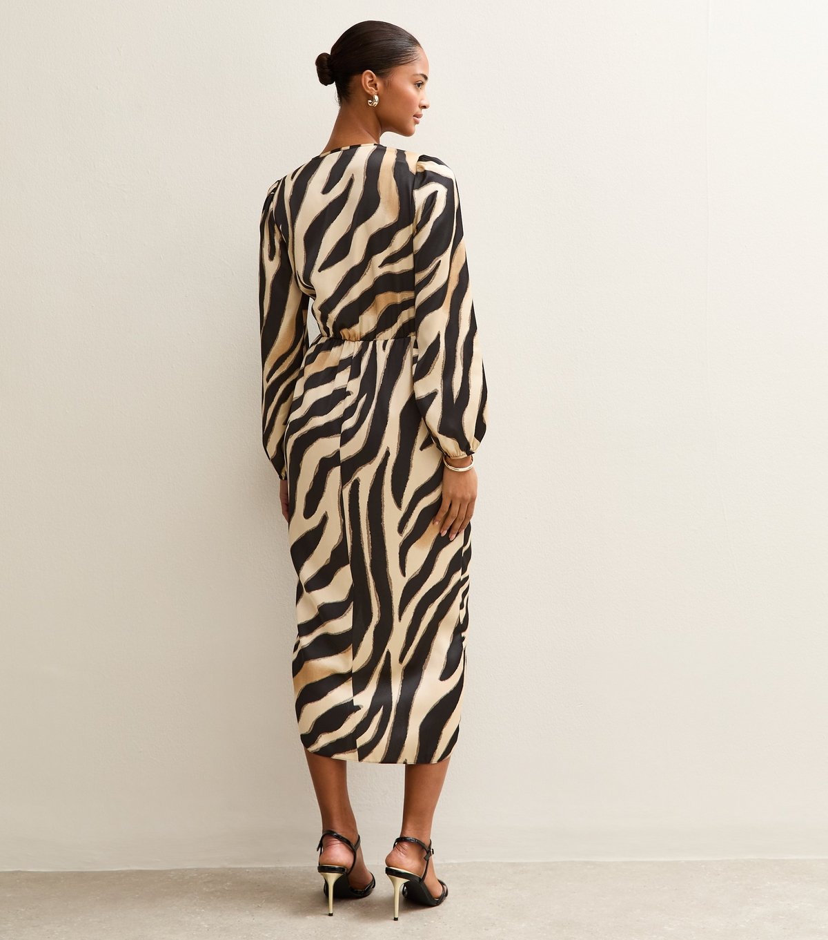 New Look Women's Black Zebra Print Satin Tie Waist Midi Dress New Look - 4