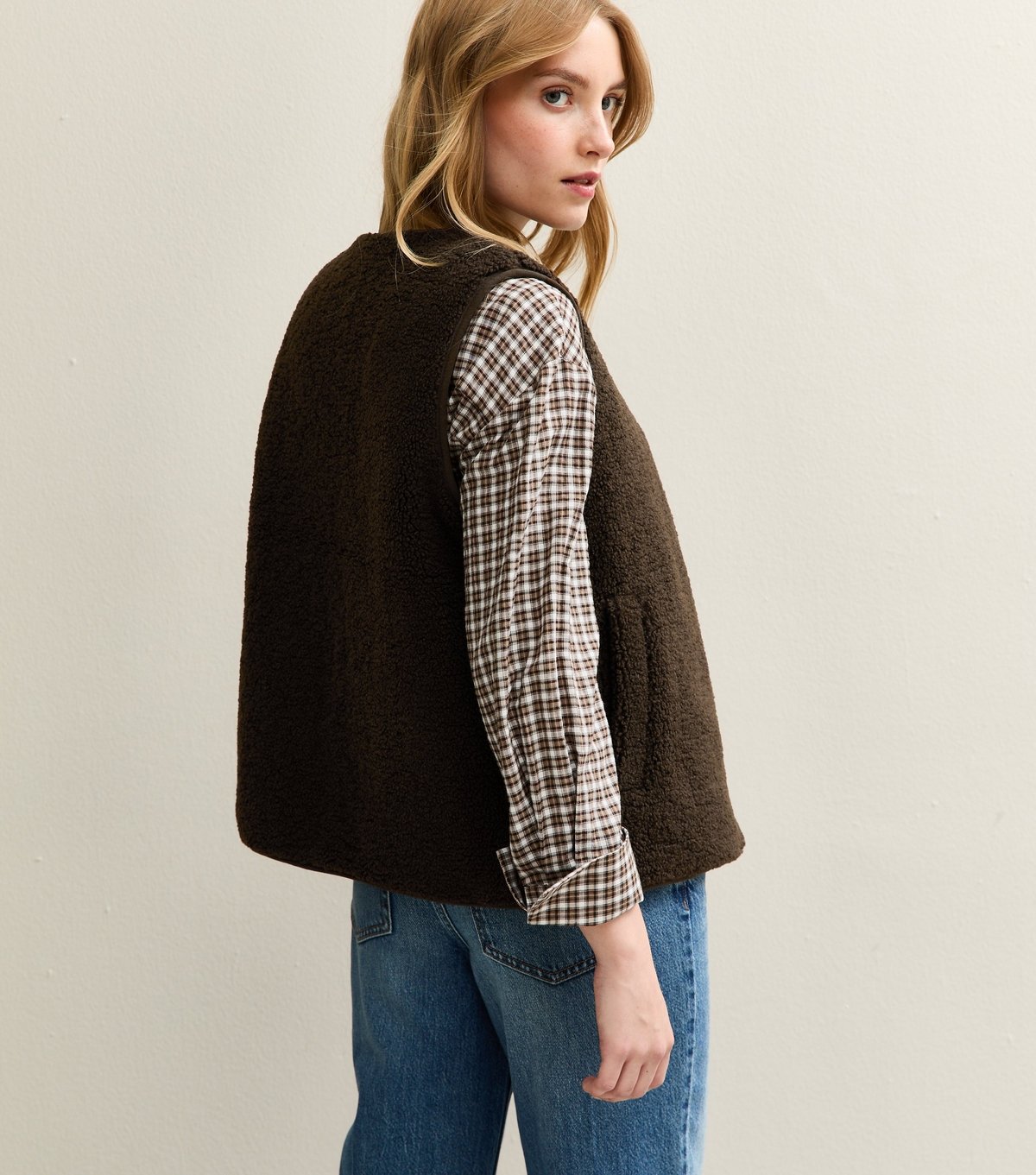 New Look Women's Dark Brown Borg Sleeveless Gilet Jacket New Look - 4