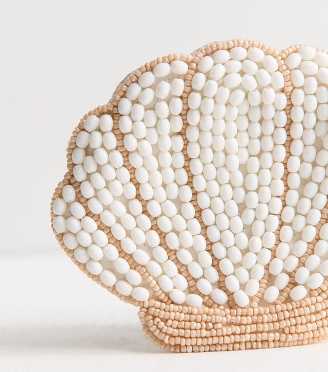 New Look Cream Beaded Shell Purse New Look - 2