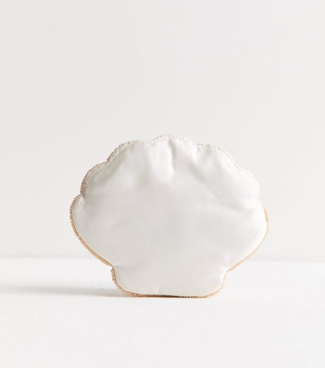 New Look Cream Beaded Shell Purse New Look - 3
