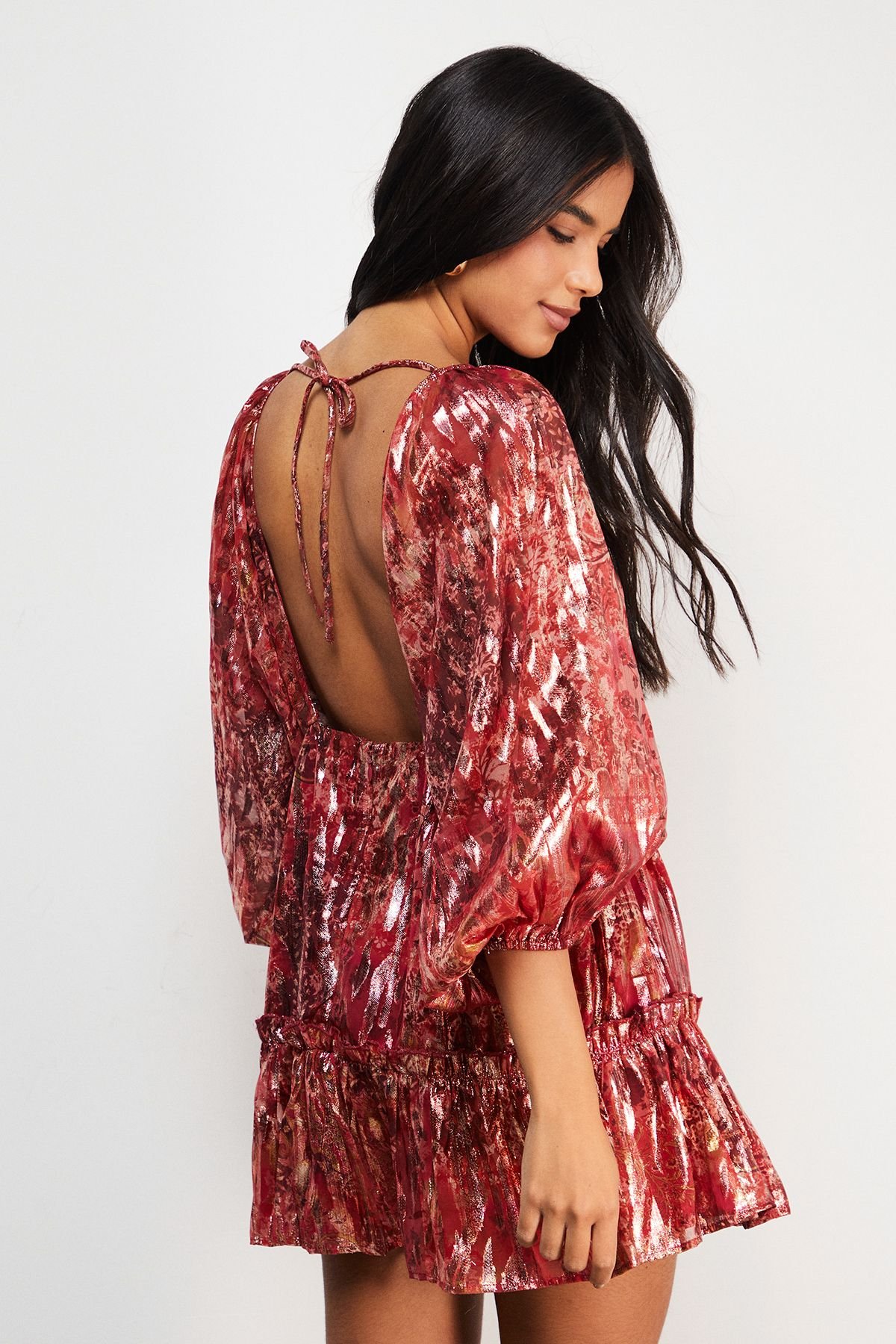 Warehouse Warehouse Women's Metallic Jacquard Volume Sleeve Mini Dress in Floral - 3