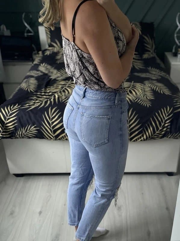 ASOS ASOS New Look Ripped Blue Stretchy Mom Jeans Size 8