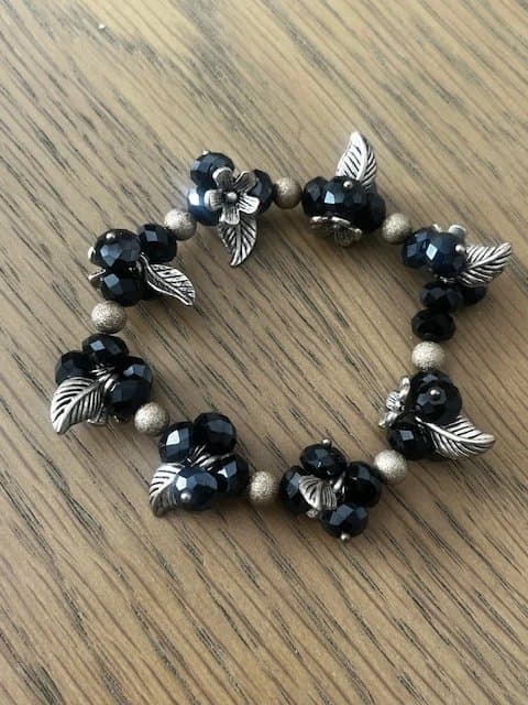 Unknown Dark Blue Black Beaded Charm Bracelet Stretch Silver Floral Y2K Boho