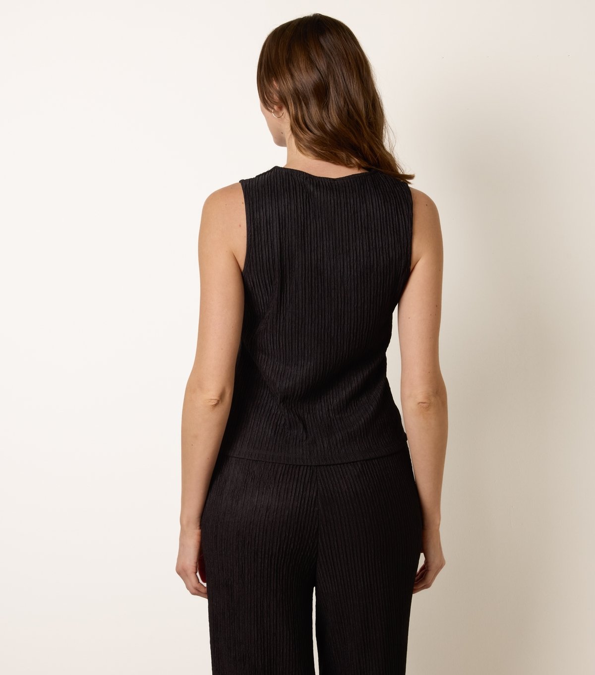 Blue Vanilla Women's Black Ribbed Abstract Button Waistcoat Blue Vanilla New Look - 4