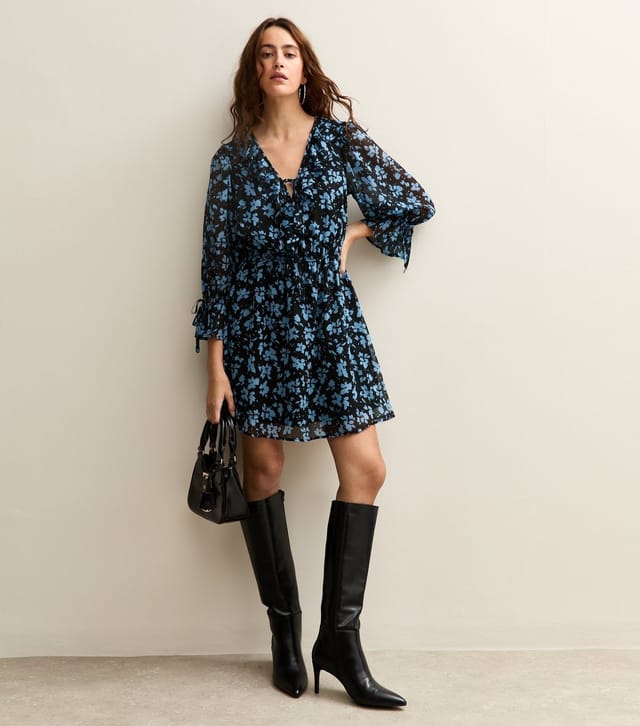 New Look Women's Black and Blue Floral Chiffon Mini Dress New Look - 2