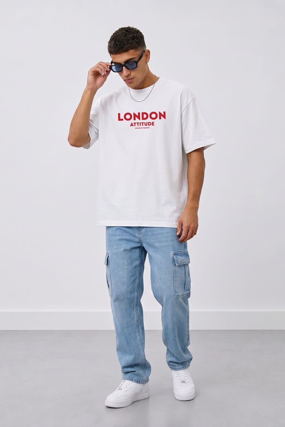 LONDON ATTITUDE LONDON ATTITUDE Men's Original Creators Dragon Graphic Heavyweight Oversized White T-Shirt - 4