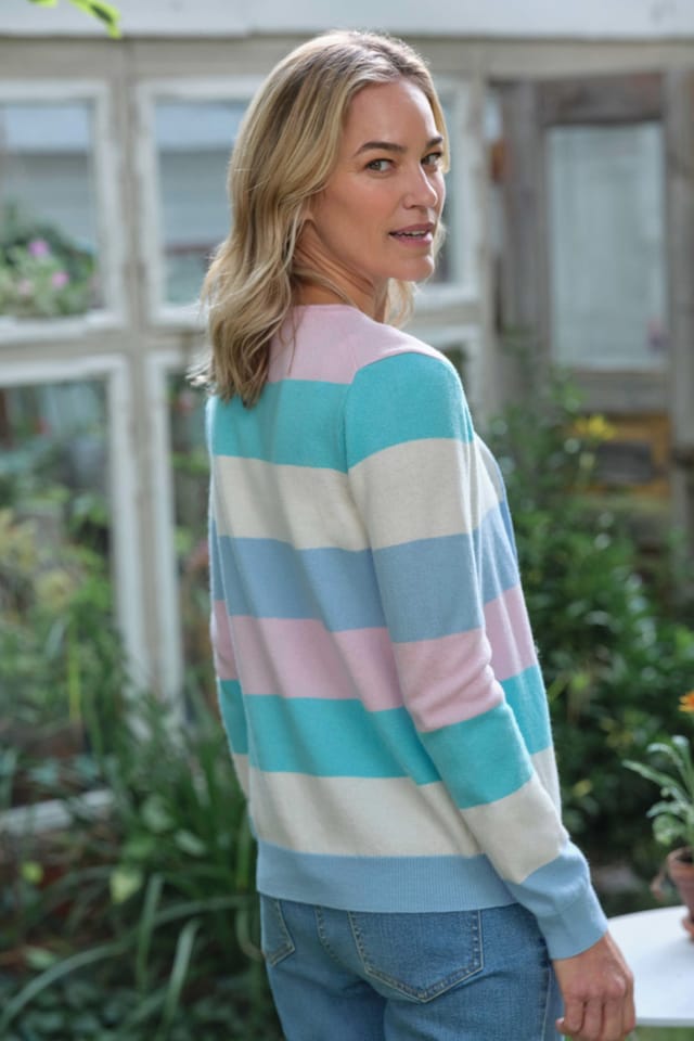 WoolOvers WoolOvers Women's Cashmere & Merino Classic Crew Neck Cardigan - 3