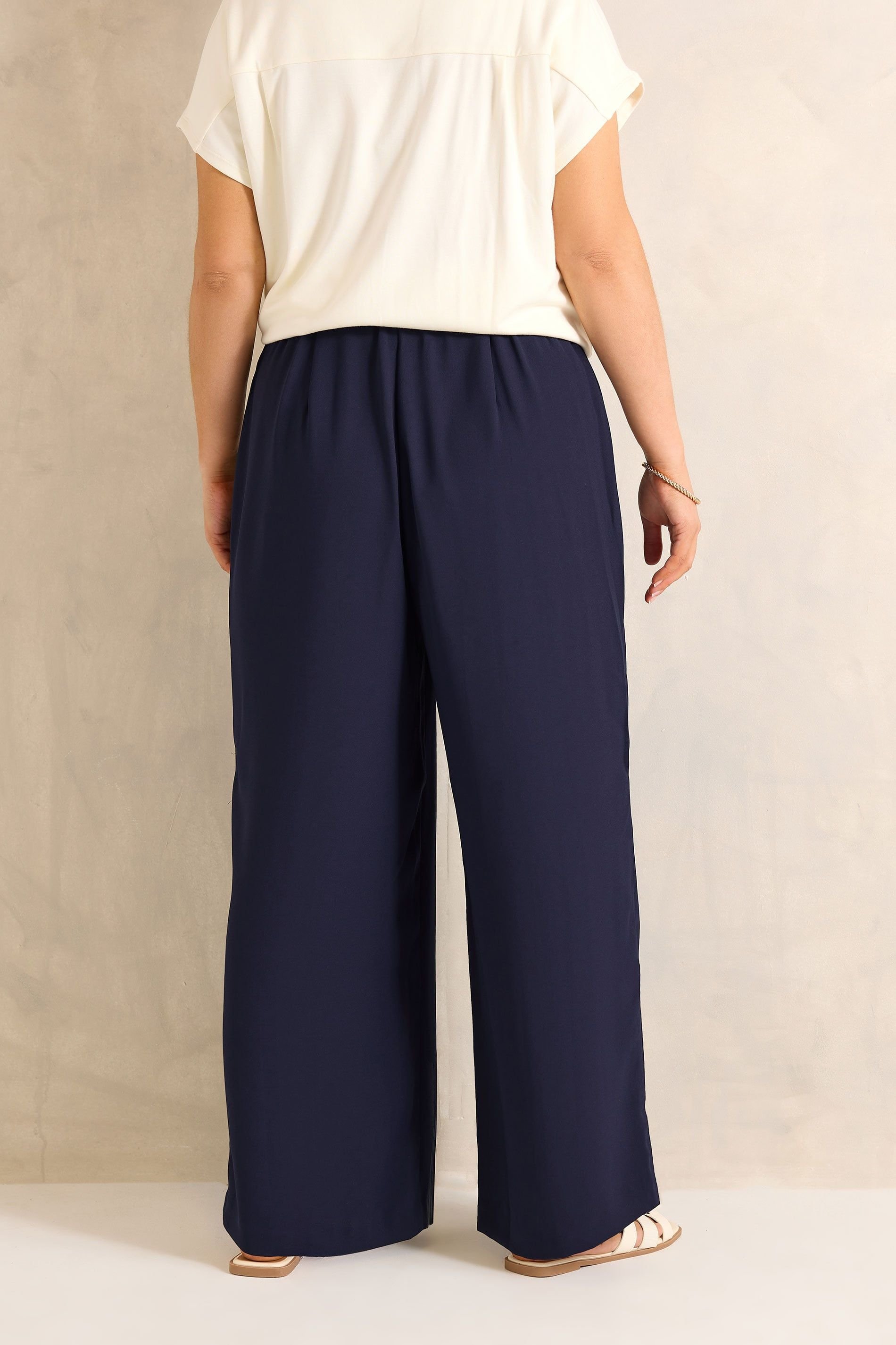 Evans Evans Women's Pleat Front Trousers in Mid Navy - 3