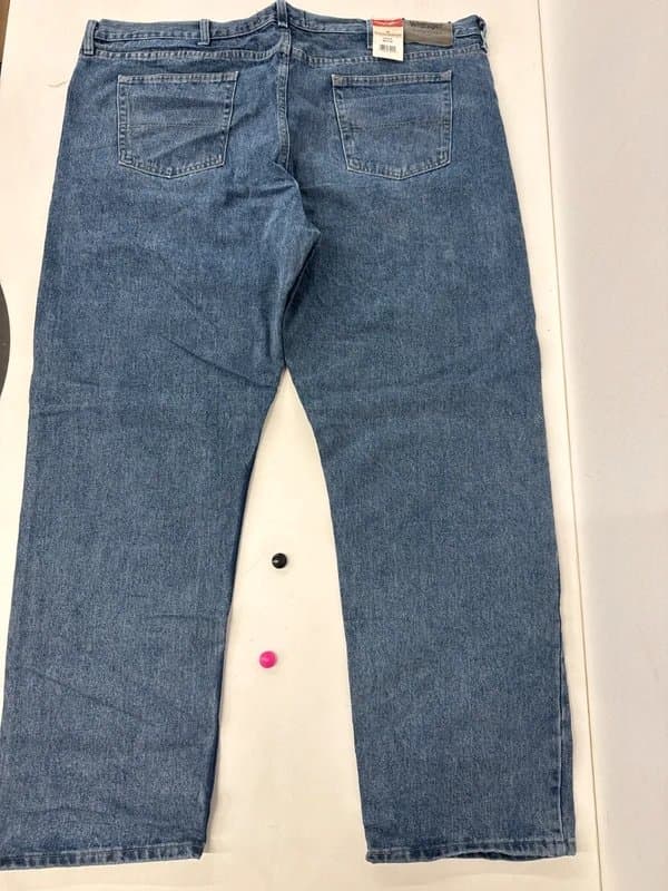 Wrangler Wrangler relaxed jeans 46W 32L brand new Wranglers (11683)