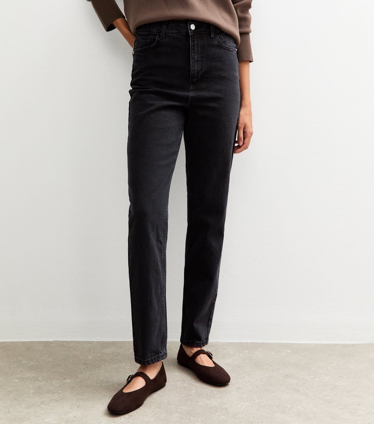New Look Women's Tall Washed Black High Waisted Mom jeans New Look - 4