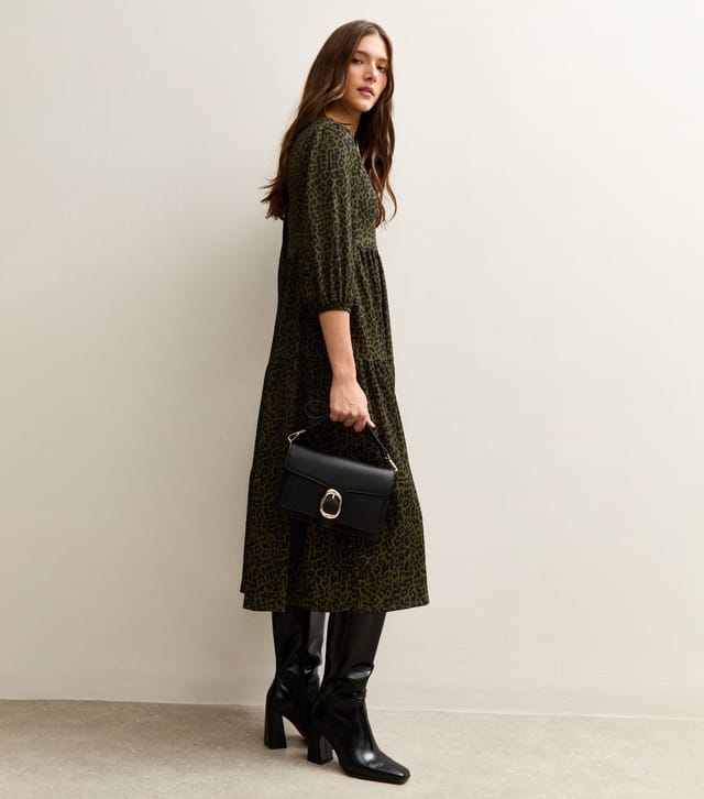 New Look Women's Green Animal Print Crinkled Tiered Midi Dress New Look - 3